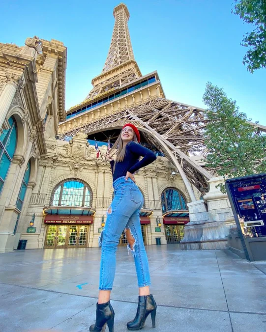Instagrammable photo spots Las Vegas- Paris in Vegas